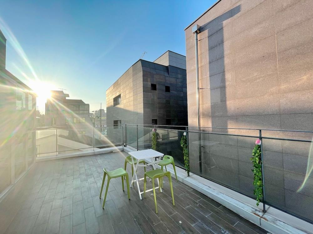 Dream Comfort Seoul Bagian luar foto