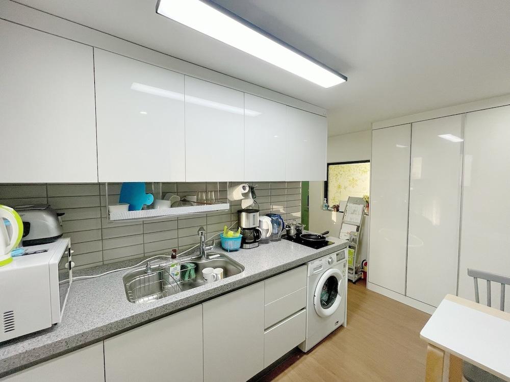 Dream Comfort Seoul Bagian luar foto